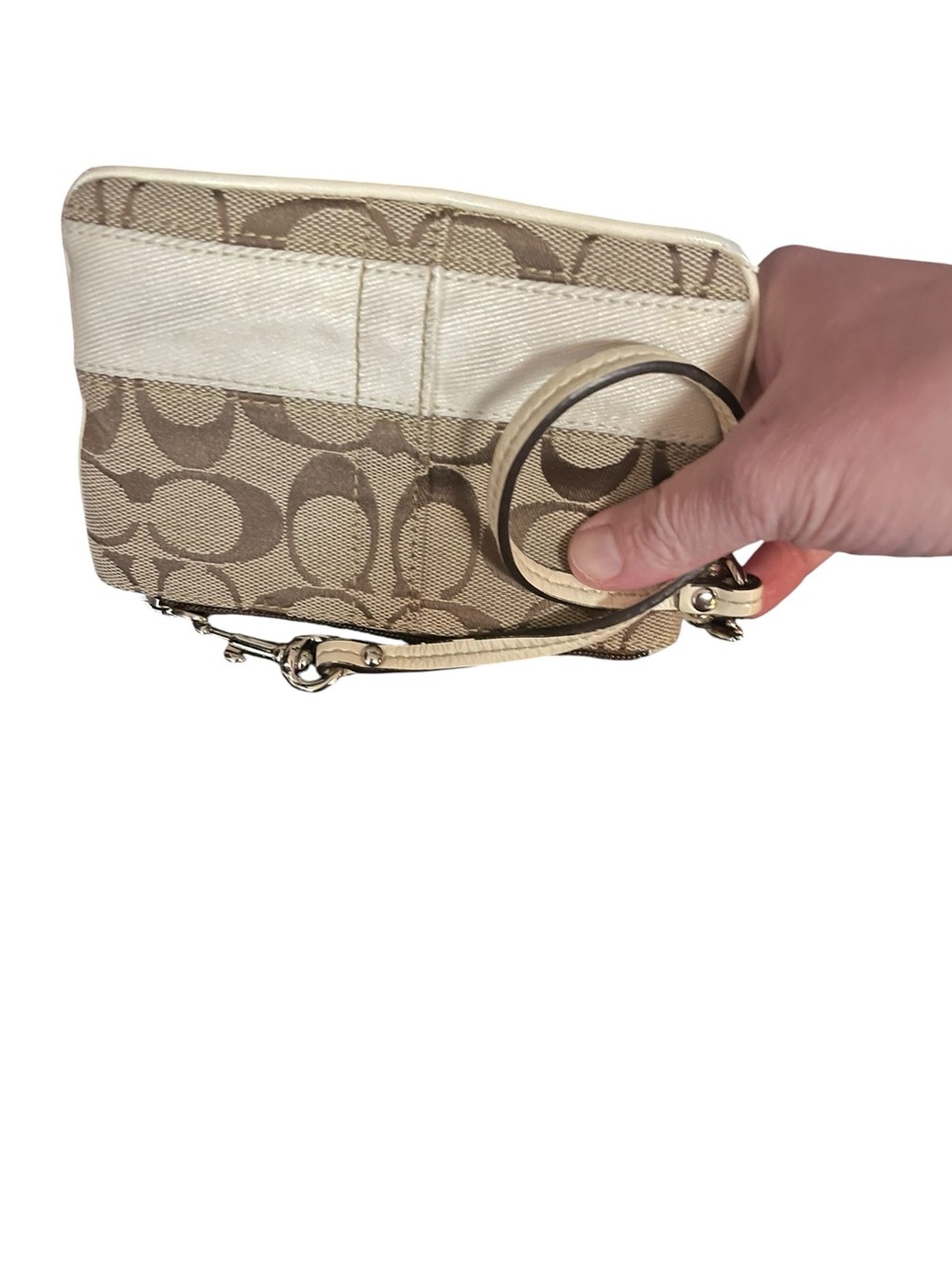 COACH SIGNATURE STRIPE SMALL WRISTLET LIGHT KHAKI/WHITE - Picture 4 of 6